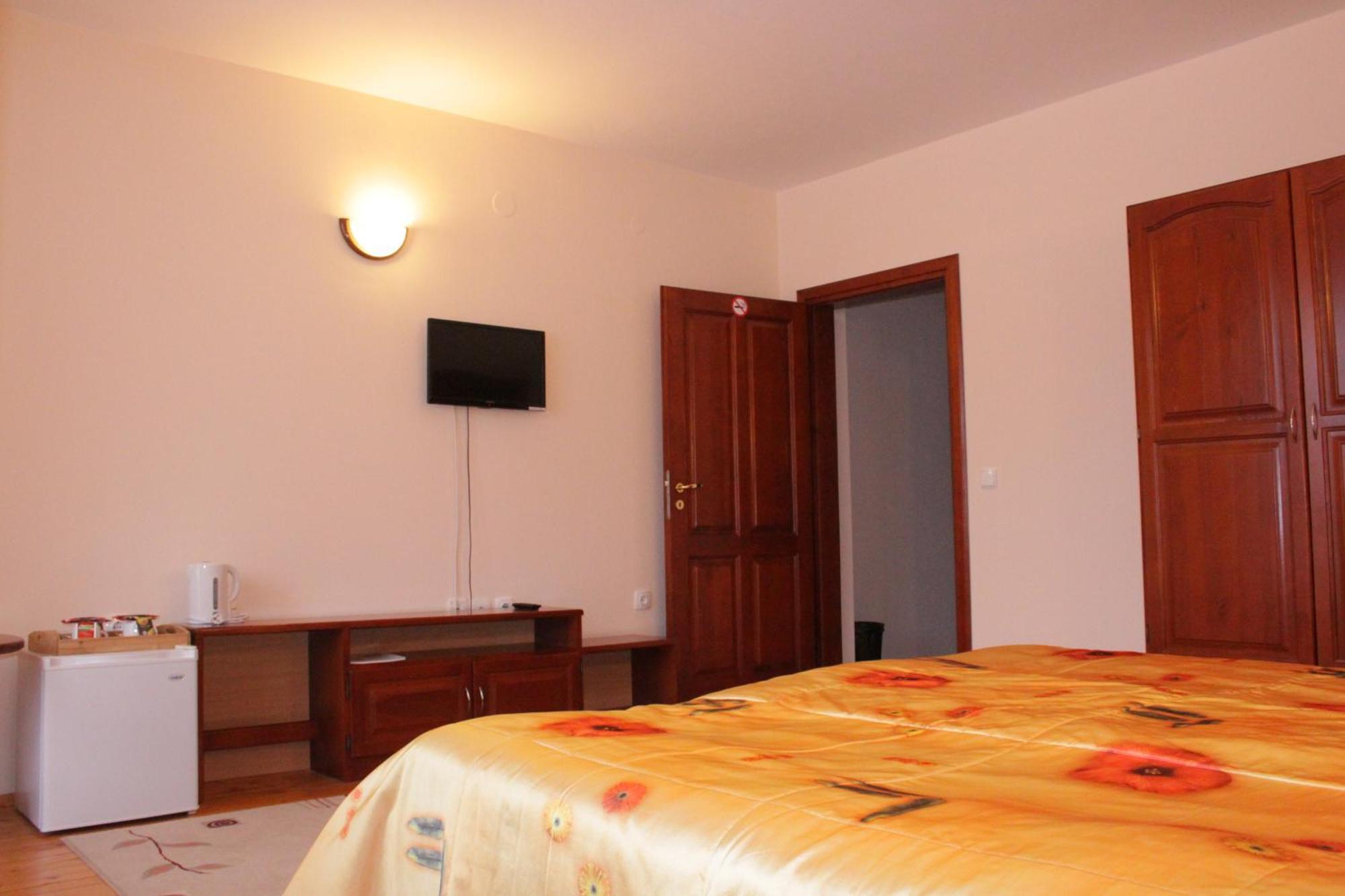 Kris Guest House Ντέβιν Δωμάτιο φωτογραφία