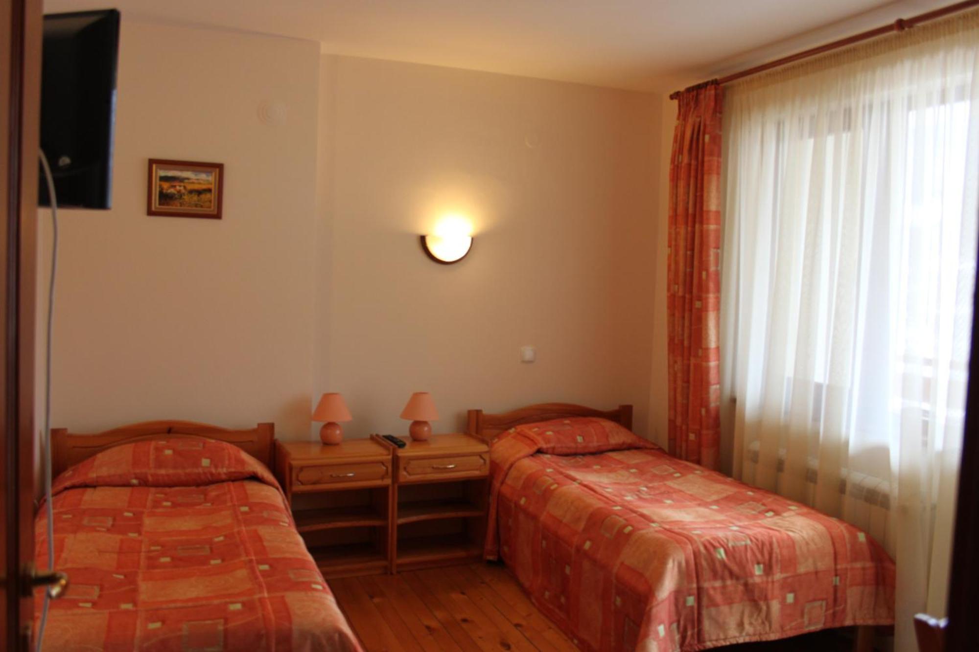 Kris Guest House Ντέβιν Δωμάτιο φωτογραφία