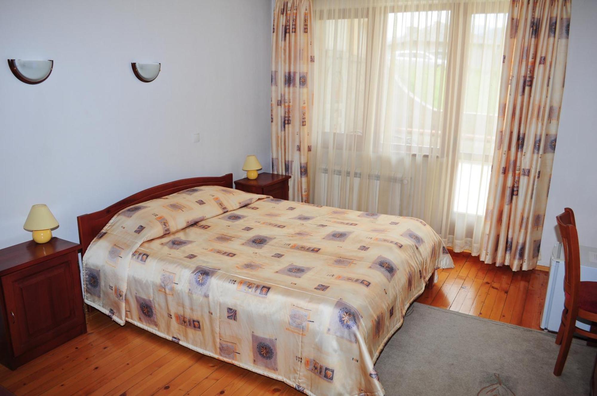 Kris Guest House Ντέβιν Δωμάτιο φωτογραφία
