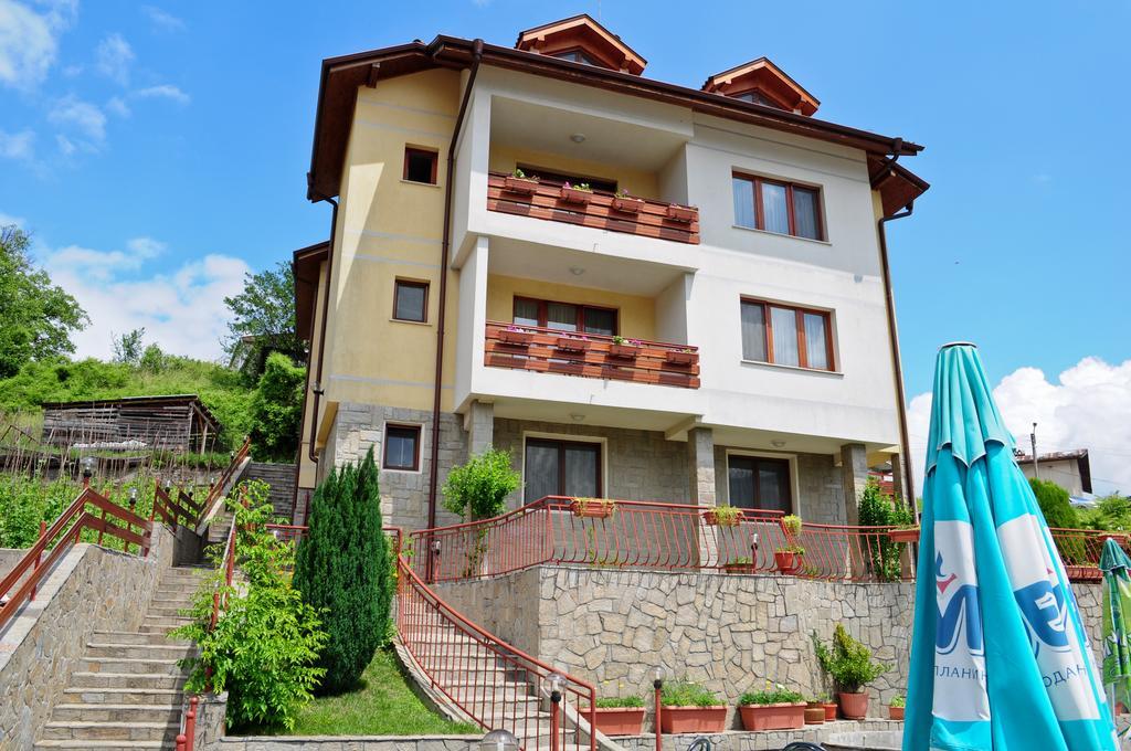 Kris Guest House Ντέβιν Εξωτερικό φωτογραφία